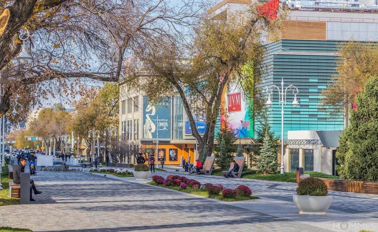 Уютная 2 Ком-Я Квартира В Центре Города, Район "Арбата" Appartement Alma-Ata Buitenkant foto